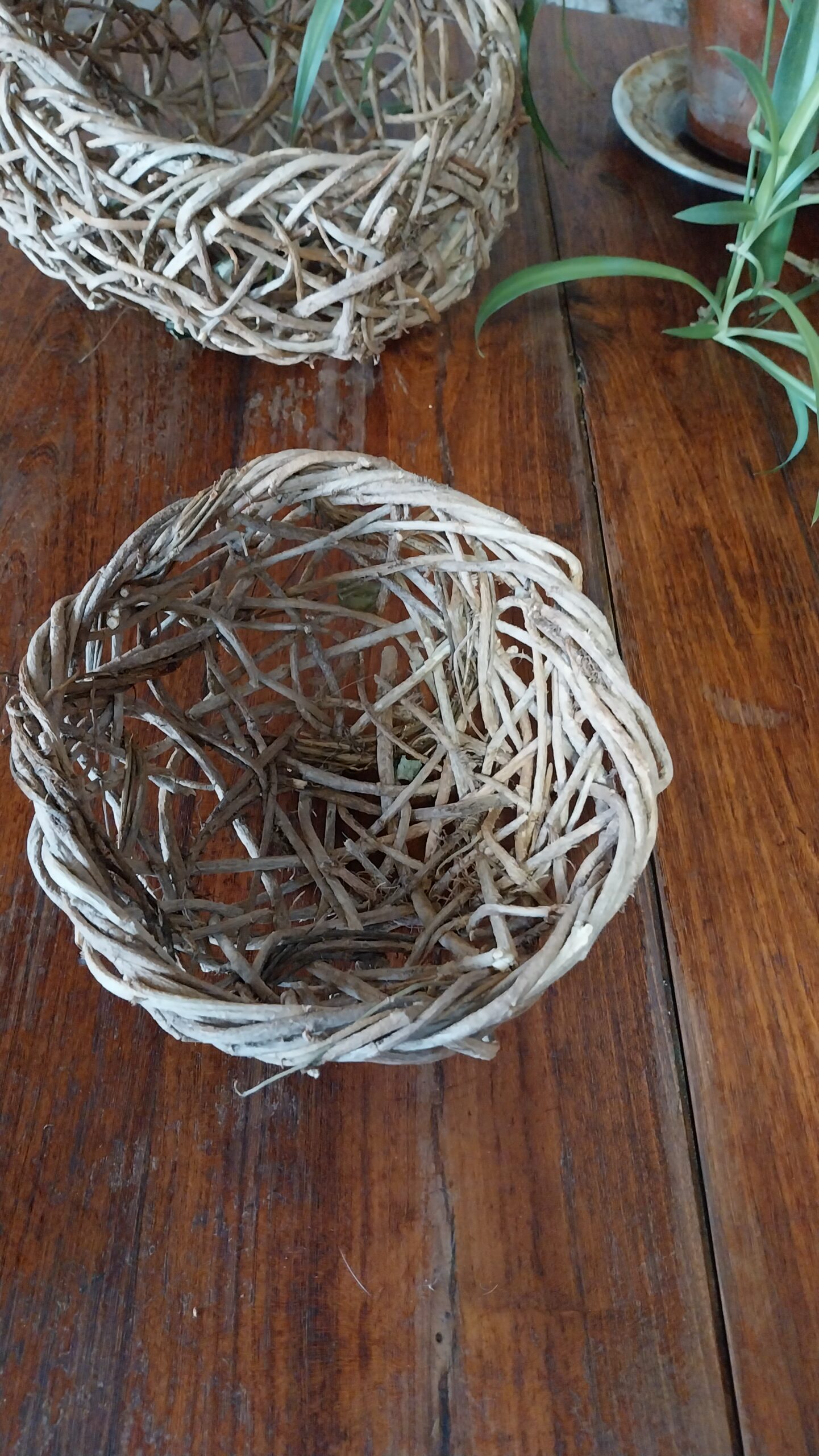 Petite corbeille en lierre – Image 2