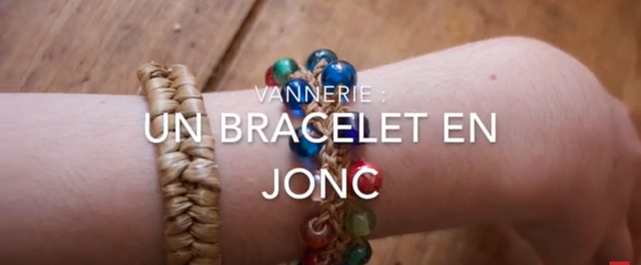 Un bracelet en jonc