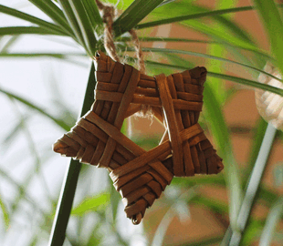 Lot de 3 étoiles de Noël en jonc